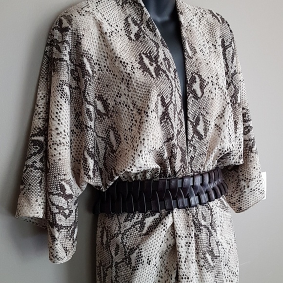Kimono Styled Dress - Picture 2 of 7